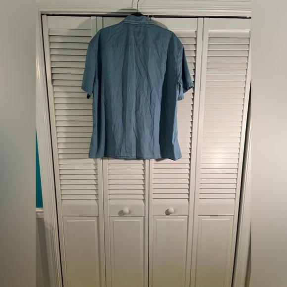 NWT American Eagle Blue Short Sleeve Button down, size-Large - Picture 3 of 4